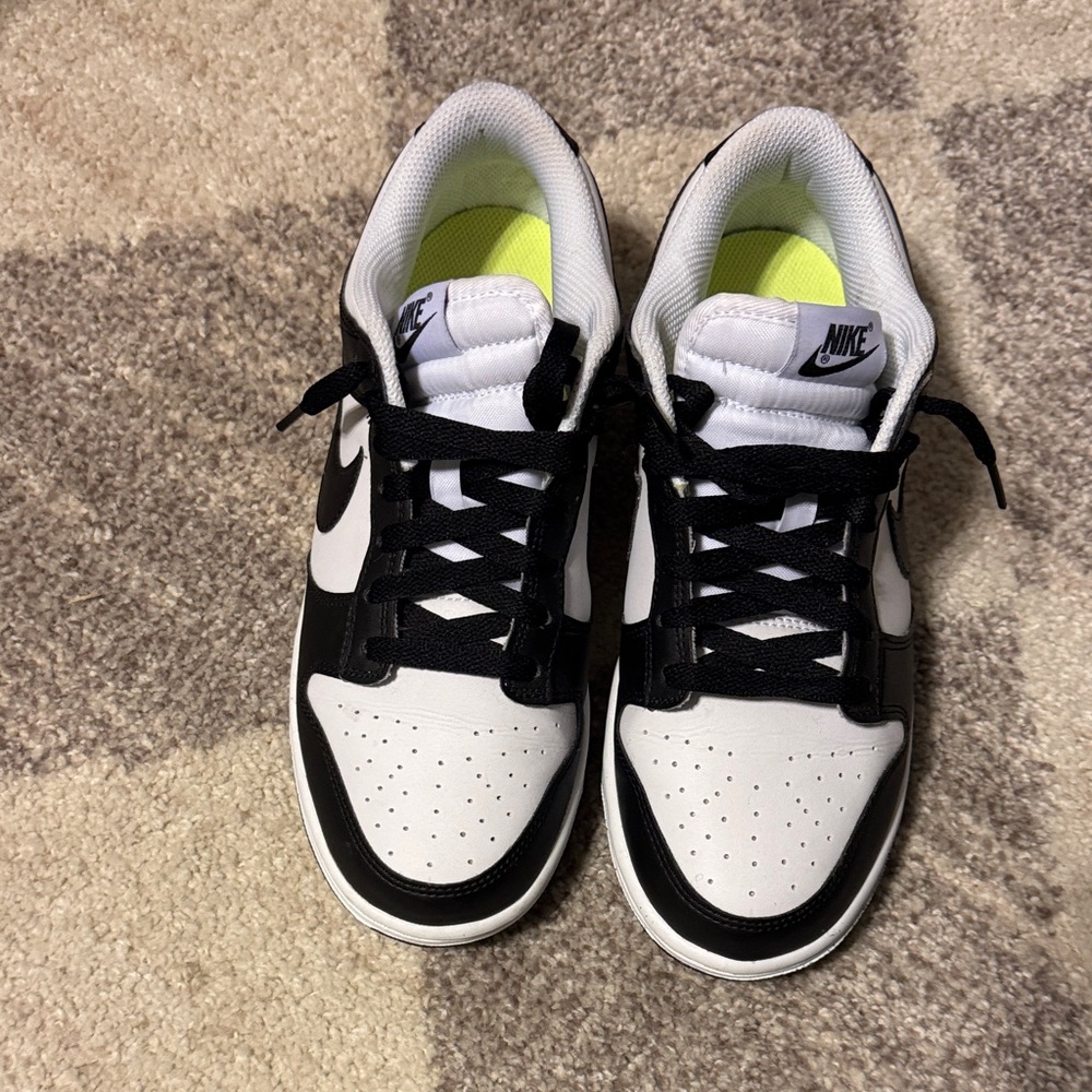 Nike Women’s Panda Dunks